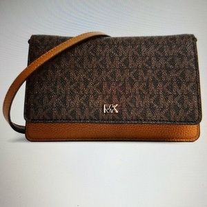 Brand New Michael Kors Mott Phone Crossbody Brown/Acorn